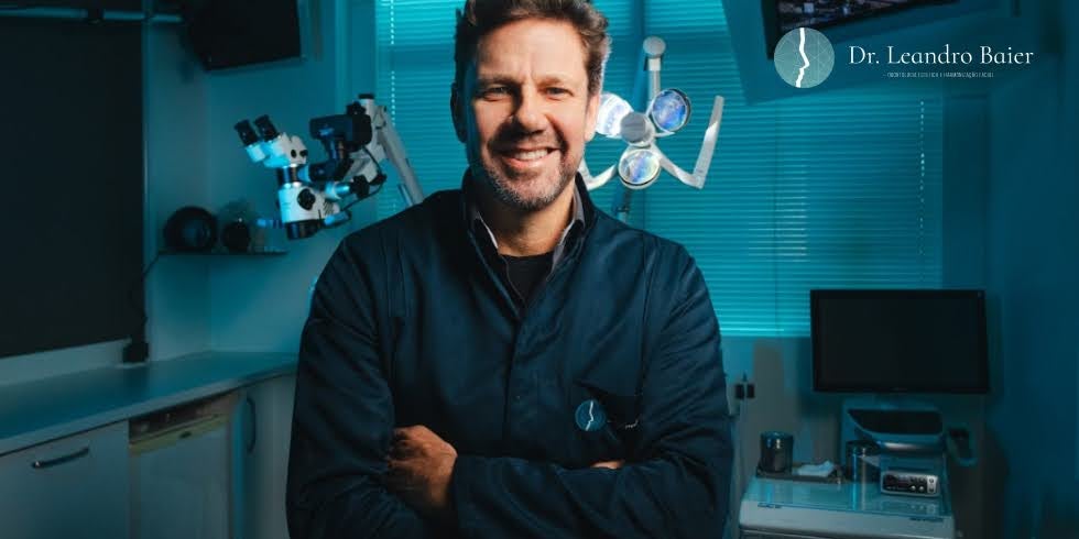 Dr. Leandro Baier | Clínica de Odontologia Estética em Blumenau, SC Sensibilidade Dental: Como Tratar e Evitar Desconforto Durante o Dia a Dia